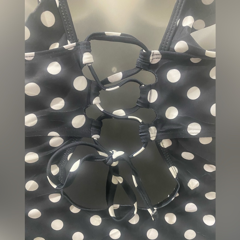Ruffle lace up back Slimming Ruffle Black and White Polka Dot Swimsuit - Picture 6 of 8